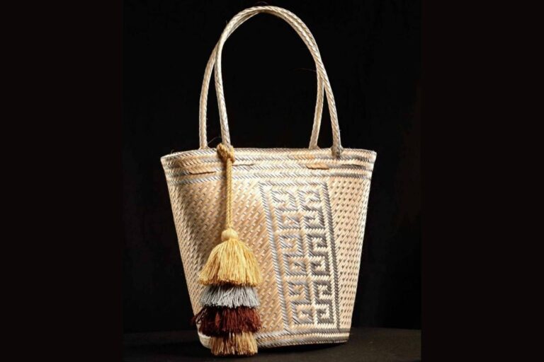 La esencia de la etnia Wayuu llega a España mediante la colección de capazos de palma de la tienda Design & Handmade