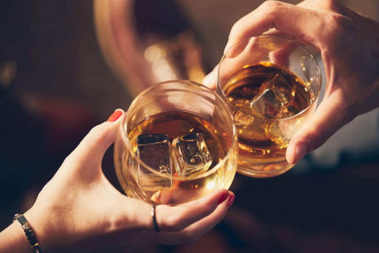 Una de las bebidas más buscadas en Tú Pones el Vaso: el Whisky Dimple