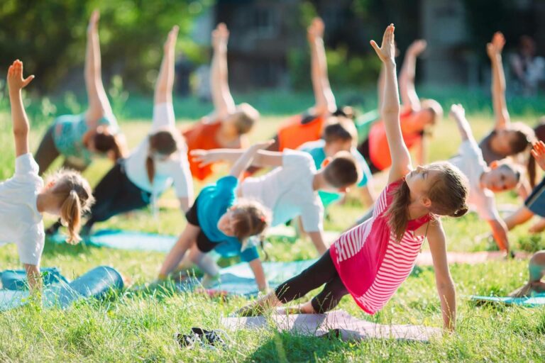 Yoga para Niños, el sitio web que comparte con padres y madres los beneficios y recomendaciones de esta popular técnica de relajación