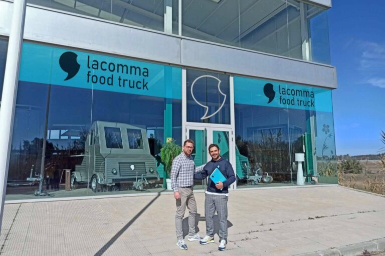 LACOMMA inaugura un punto de distribución de food trucks en el centro de la península
