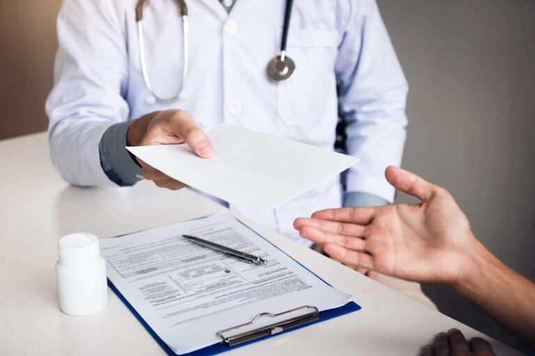 ¿En qué consiste el certificado médico y para qué se emplea?
