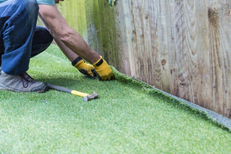 Encontrar una gran variedad de opciones para terrazas y jardines de la mano del fabricante de césped artificial Realgrass