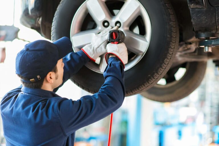 ¿Qué ventajas ofrecen en carretera los neumáticos semislick de alto rendimiento?, según Todo Llantas Shop