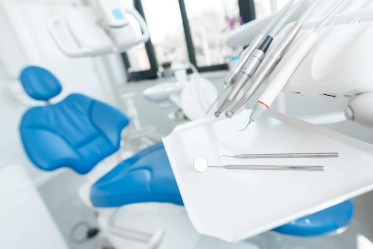 ¿Por qué es importante el correcto mantenimiento de los instrumentos odontológicos?, por Star Dent