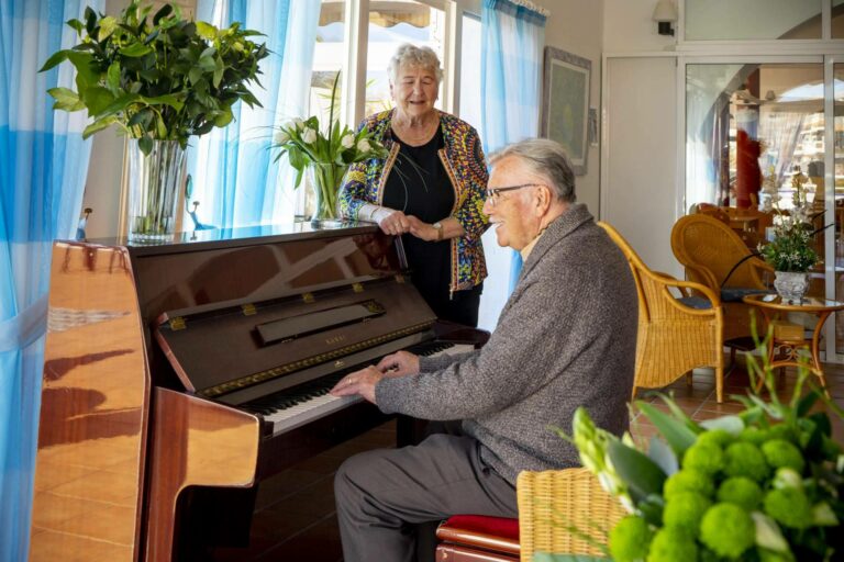 Asistencia total a personas mayores en una residencia poco habitual, Residencia Montebello Senior Living