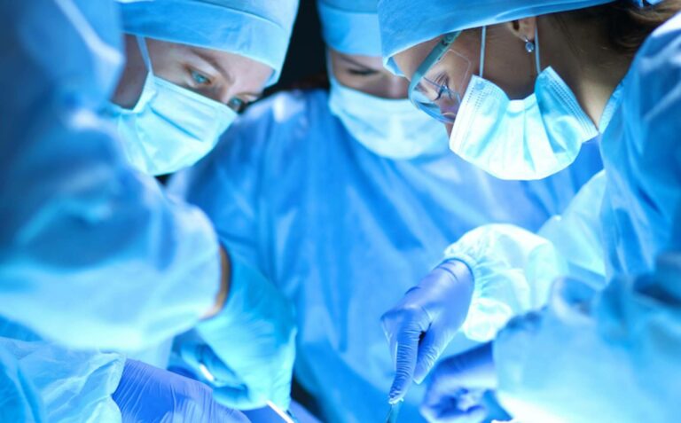 Innova Cirugía, clínica referente en el uso de tecnología avanzada para el tratamiento del sinus pilonidal