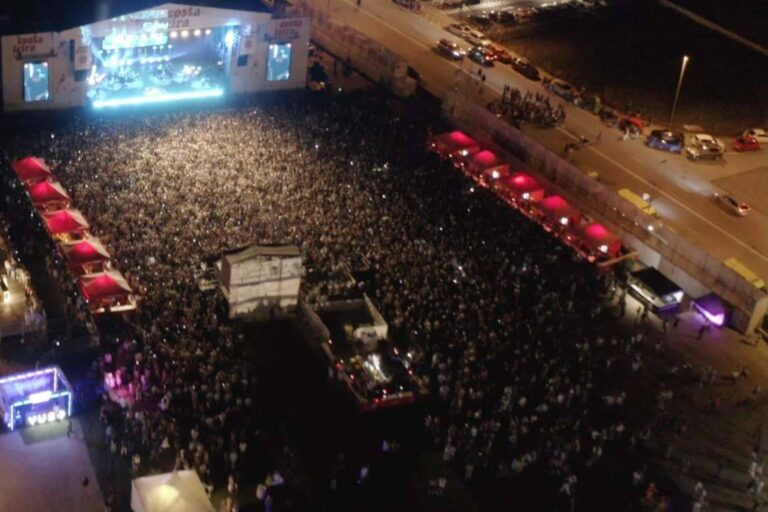 Más de 45000 personas asisten a la primera edición del festival Costa Feira