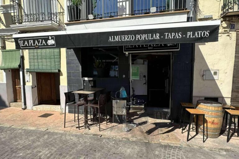 Una vecina de Enguera anula una deuda de 100.000€ y abre su propio restaurante gracias a Cerciora