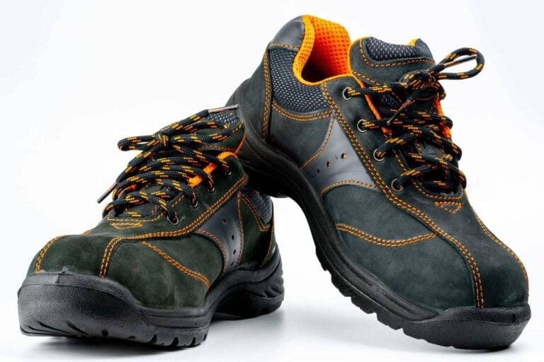 Tus Compras de Confianza permite comprar calzado de seguridad a precio de coste