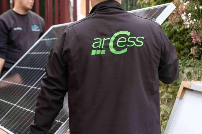 ¿Por qué instalar placas solares de Arcess?