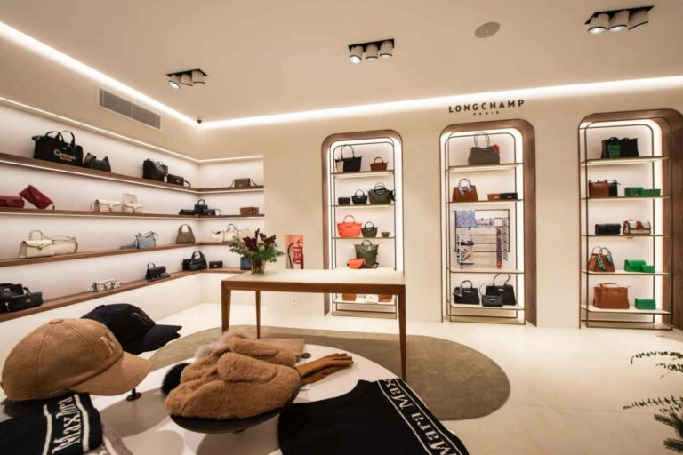 Jael Boutique presenta su colección de bolsos y complementos de lujo